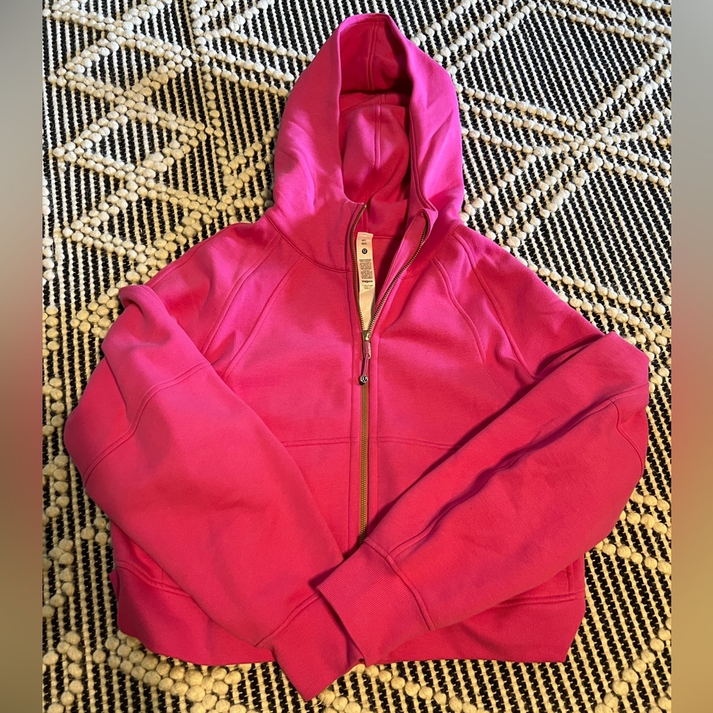 Lululemon scuba gold zip pink cropped hoodie